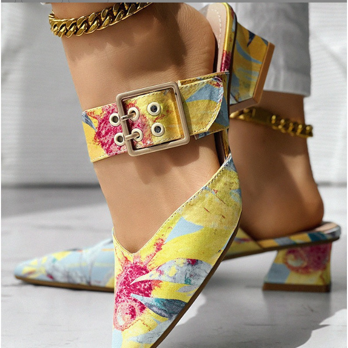 Cross-border foreign trade European and American new fashion colorful pointed-toe chunky heel floral high-heeled shoes, stylish, slimming, height-enhancing, comfortable and durable Cross-border foreign trade European and American new fashion colorful pointed-toe chunky heel floral high-heeled shoes, stylish, slimming, height-enhancing, comfortable and durable