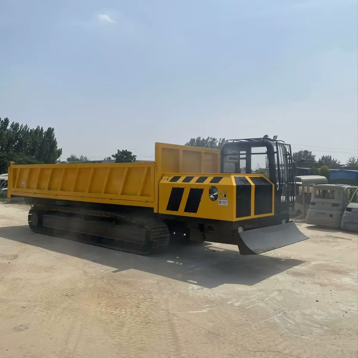 定制钢制履带运输车厂家直供10吨-30吨工程矿山全地形爬山虎