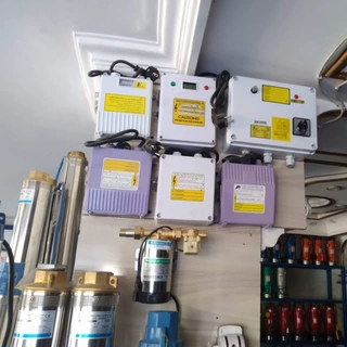 外贸跨境 定制深井泵外置控制盒电容开关盒 1hp control box厂家
