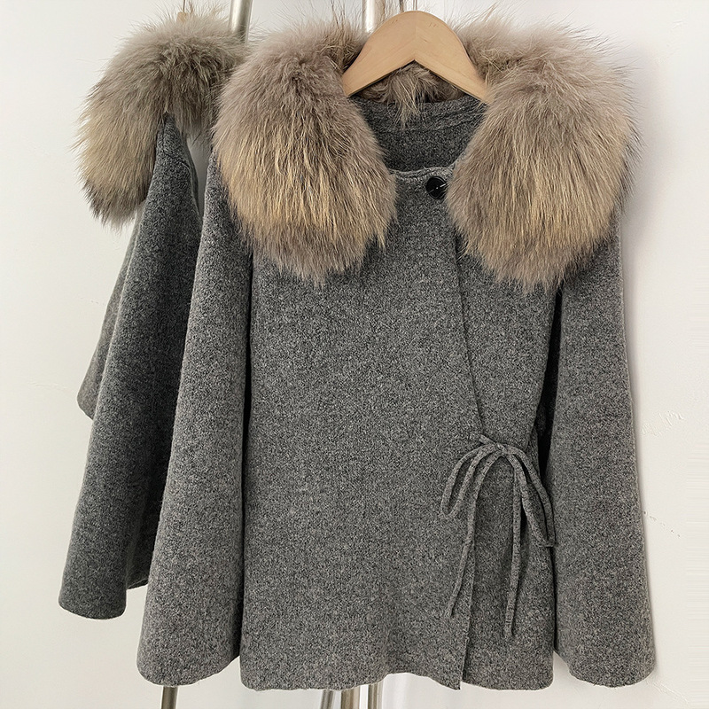 Gray Knitted Sweater with Fox Fur Collar, Fluffy Large Fur Collar, Soft and Luxurious Autumn and Winter Socialite Style Versatile Commuter Coat for Women