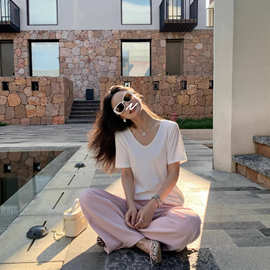 xx36-101   爆款回归！呼吸tee·U领百搭松弛白月光短袖