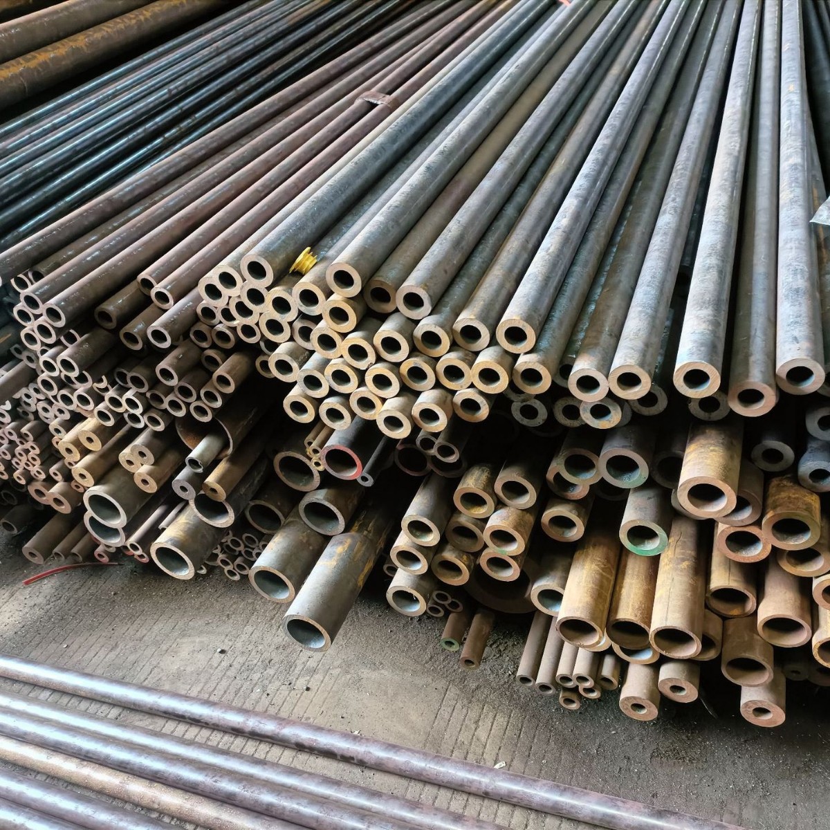 20#号钢不锈钢等规格材质铁管现货 无缝管精密管提前订货加工零割