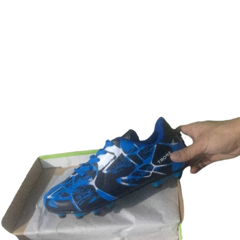 Мужские футбольные бутсы, видео реального товара. Детские футбольные бутсы с длинными шипами и шипами с отломками. Тренировочные бутсы, размеры 38-42, 43.