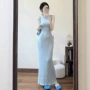 肌理温润无袖修身连衣裙
