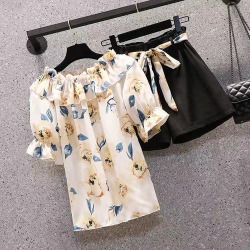 Larger size summer women's floral short-sleeve chiffon blouses and shorts sets for summer, slightly plus-size one-piece stylish two-piece sets