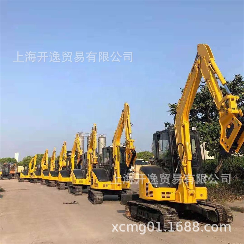 二手小松PC55挖掘机 5吨小挖机 小松挖掘机 带锤子komatsu pc55mr