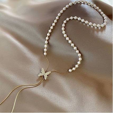 Collana minimalista con farfalla di perla stile lusso donna_voghion.com