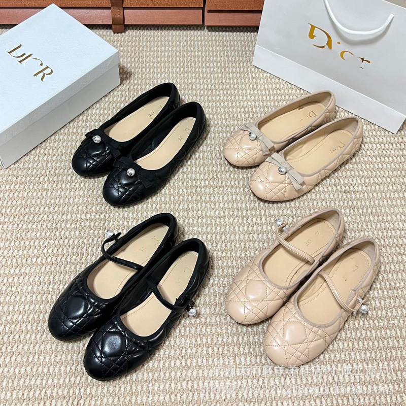 High-End D-Style 2026 New Versatile Bowknot Pearl Ballet Dance Trendy Shoes Casual Shallow Flat Shoes High-End D-Style 2026 New Versatile Bowknot Pearl Ballet Dance Trendy Shoes Casual Shallow Flat Shoes