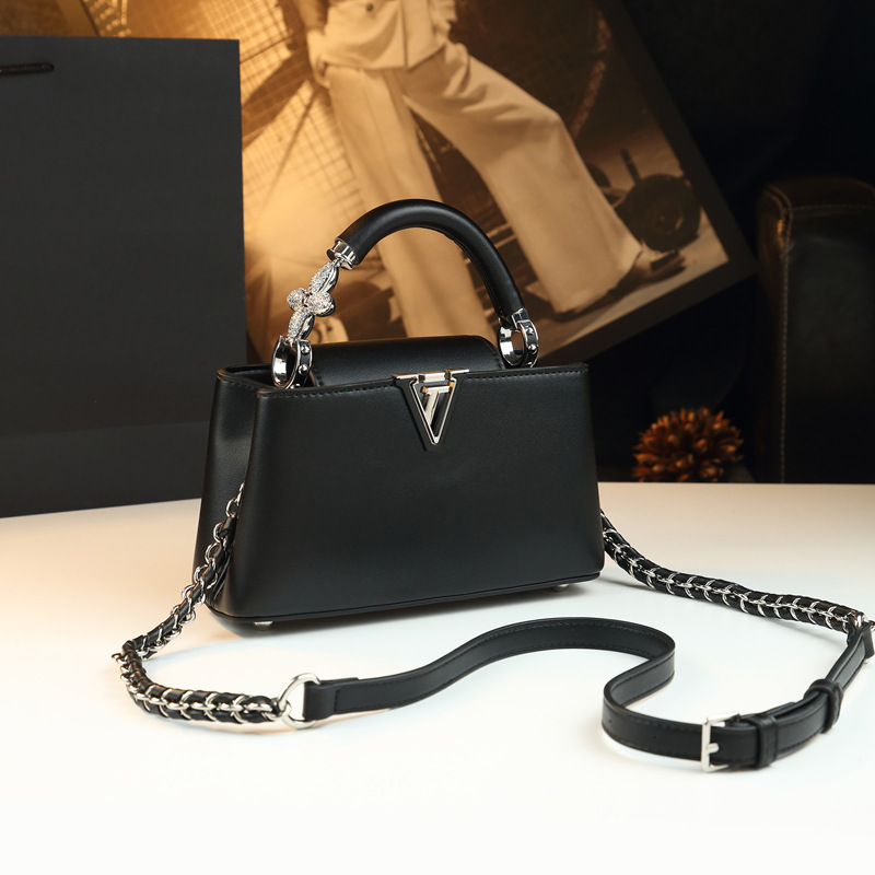 Bolso de mano de alta calidad 2024, nuevo exquisito bolso de cuero de moda simple bolso de mujer de cuero de estilo famoso bolso de hombro