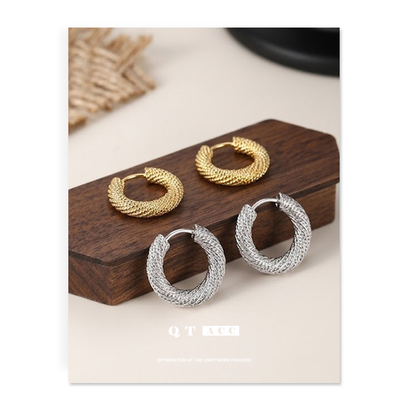 Copper dorado 925 plata nicho retro de tendencia europea y americana delicada pequeña hebilla de tornillo simple y amplio aretes HOOP