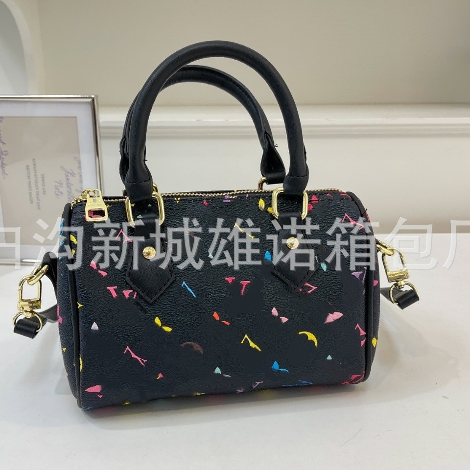 2025 Cross-Border Retro Women's Large Capacity Boston Pillow Bag Luxury Versatile Commuter Phone Bag F135# - Thumbnail 4