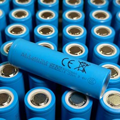 全新A品力神21700电池动力高倍率大放电5000mah代替50s穿越机航模