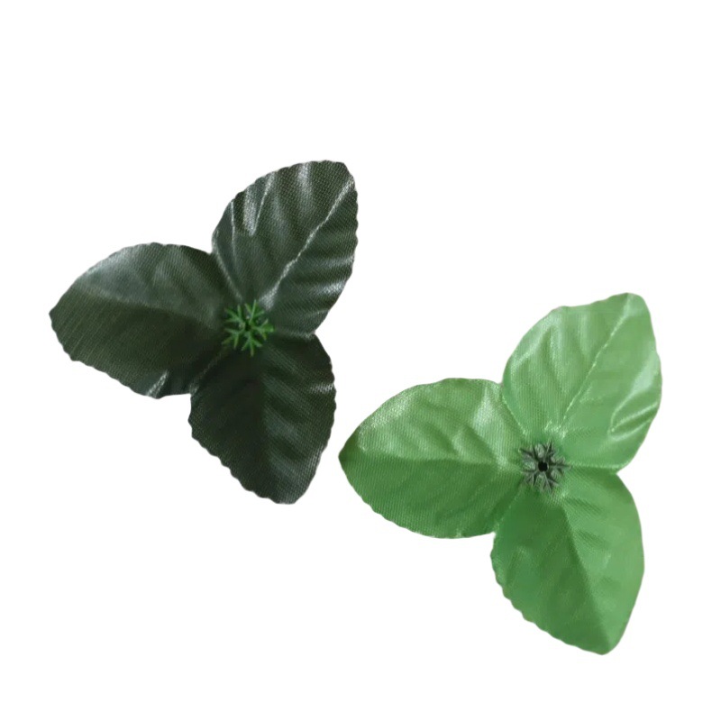 Accesorios de flores artificiales al por mayor de simulación de pantalla Qingming Festival flor falsa hoja de tela verde barata hoja de triángulo medio terminado