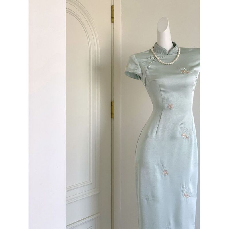 【Yanshu】New Chinese-Style Light Green Improved Qipao, Everyday Simple and Elegant Embroidered National Style Dress with a High-End Feel