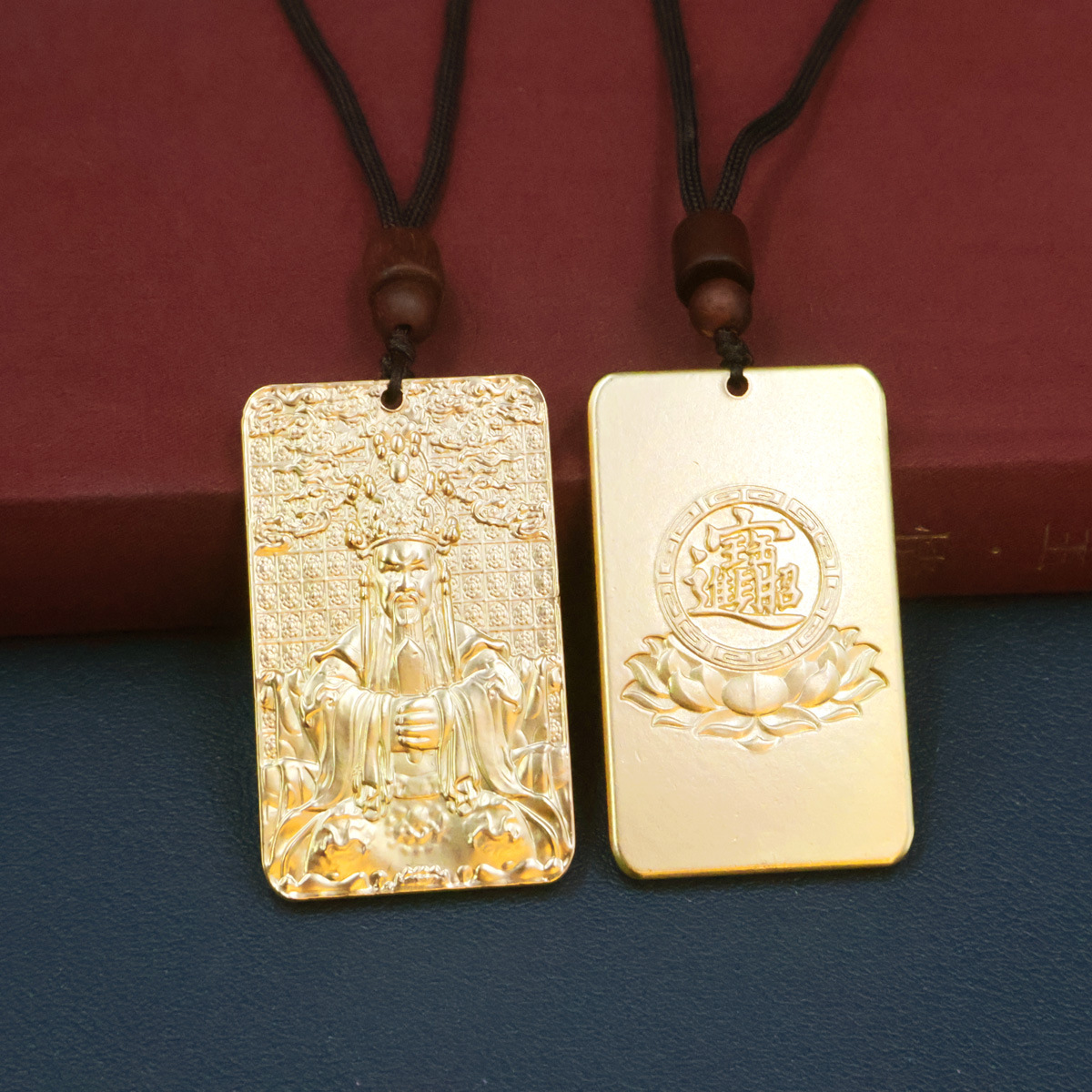 黄铜实心五台山五爷吊坠立体浮雕五爷画像佛牌随身佛吊坠挂件礼品|ru