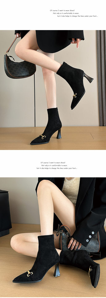 Bốt nữ cổ ngắn mũi nhọn chất liệu da lộn, khóa kim loại cổ điển, gót cao 6–8 cm, khóa kéo sau — màu nâu, đen chi tiết 9