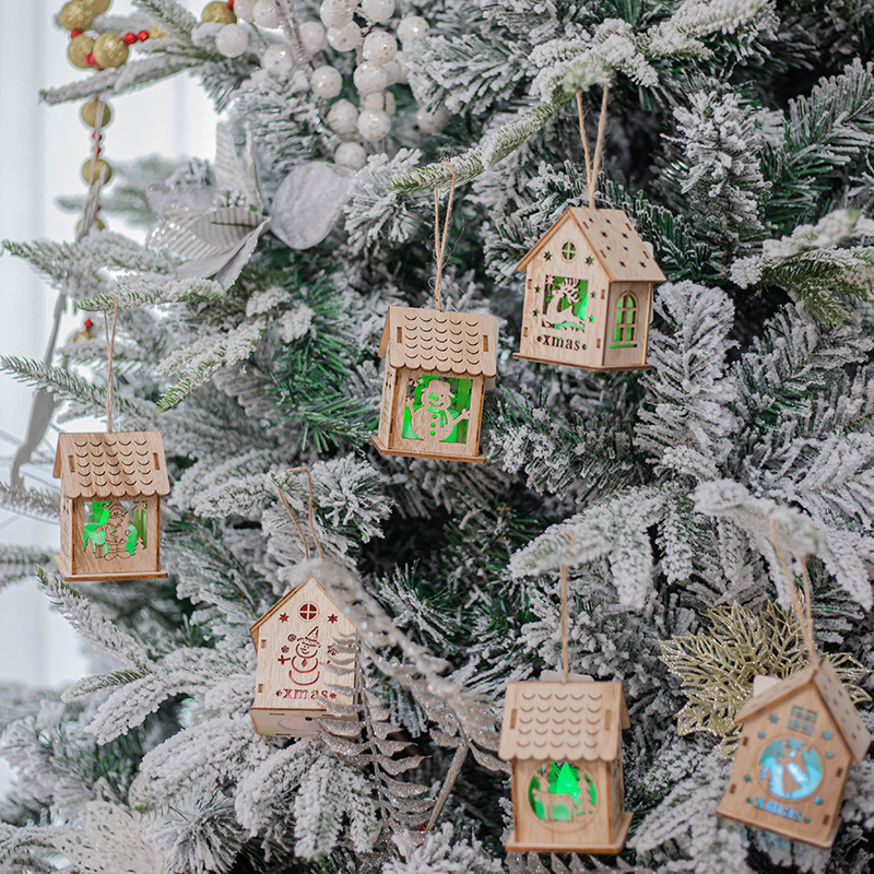Custom DIY Navidad colgante casa pequeña de madera decoración de escritorio luminosa tridimensional árbol de Navidad colgar joyas