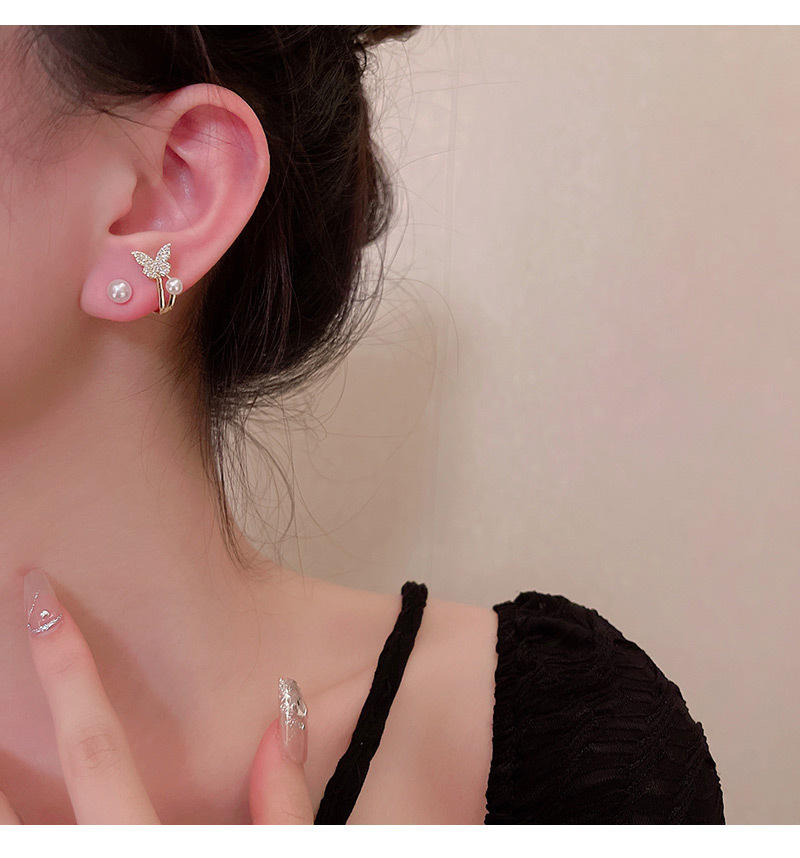 Fashion Butterfly Copper Plating Inlay Pearl Zircon Ear Studs 1 Pair