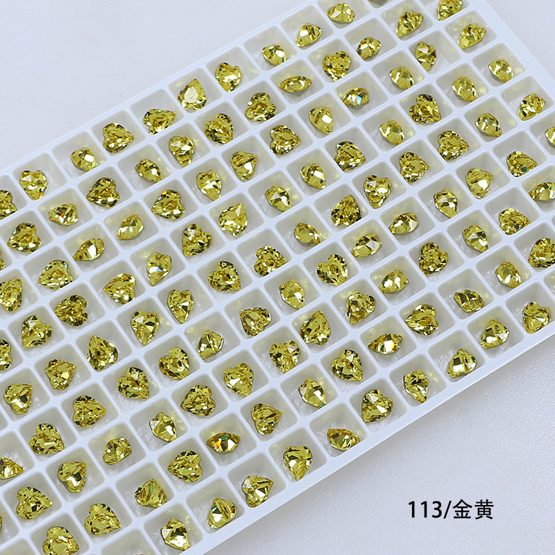 Dongzhou Crystal 6.5MM diamante de vidrio de fondo puntiagudo en forma de corazón de melocotón diamante de forma especial con fondo chapado en plata real