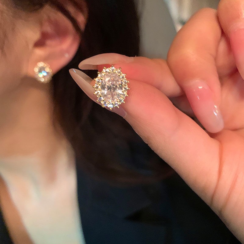 Sparkling Pigeon Egg Zircon Earrings with Unique Design, Large Zircon Earrings for Women, Silver Needle Earrings with Trendy and Sophisticated Style