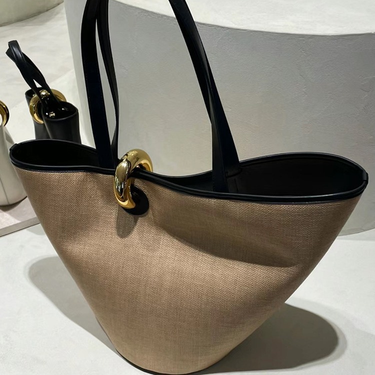 2024 vår/sommer ny uformell allsidig spenne stor kapasitet tote veske i gressvevd dameveske feriestil_voghion.com