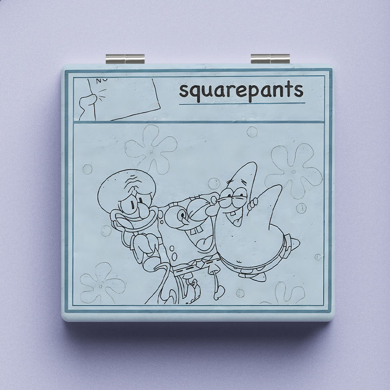 Lindo espejo pequeño Sanrio Kulomi espejo de maquillaje portátil de alto valor espejo de maquillaje portátil dormitorio de estudiantes espejo de maquillaje plegable