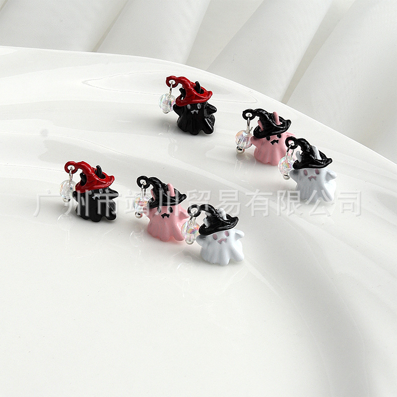Cute Mini Halloween Quirky Ghost Face Pendant Nail Art Decorations 3D Small Handmade DIY Accessories Cute Mini Halloween Quirky Ghost Face Pendant Nail Art Decorations 3D Small Handmade DIY Accessories