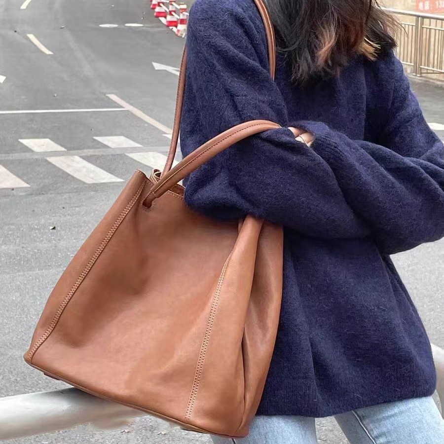 Genuine Vegetable-Tanned Leather Bucket Bag For Women - Crossbody Shoulder Bag, Large Capacity Tote, Vintage Cowhide Leather - Thumbnail 3
