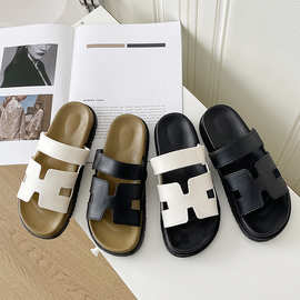 新款女夏高级厚底凉鞋圆头休闲轻便软底一字罗马沙滩拖鞋ins潮流