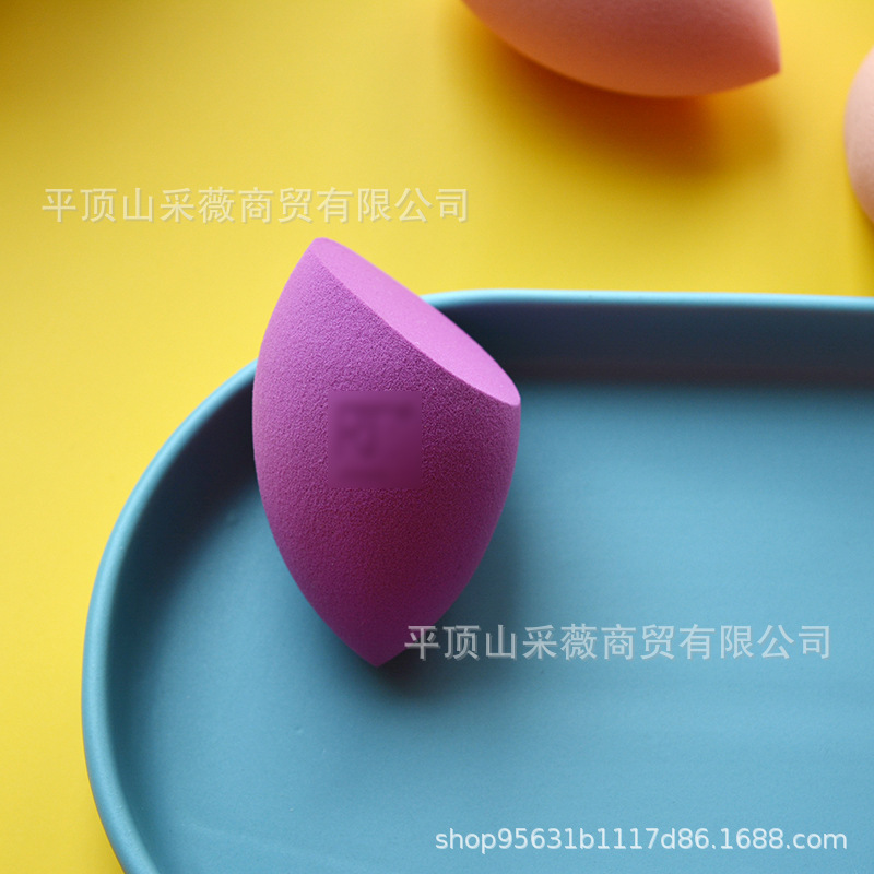 R某T美化粧卵超ソフトは粉を食べずに化粧パフを斜めに切ったスポンジ卵の化粧卵の輸出品質にわずかな欠陥がある|undefined