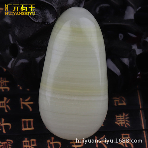Bayu rough jade hand pieces, beige jade toy pieces, Afghan jade, white jade hand pieces, live supply