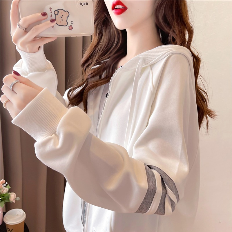 28_ca3ff8de-735b-45d4-9d86-a61