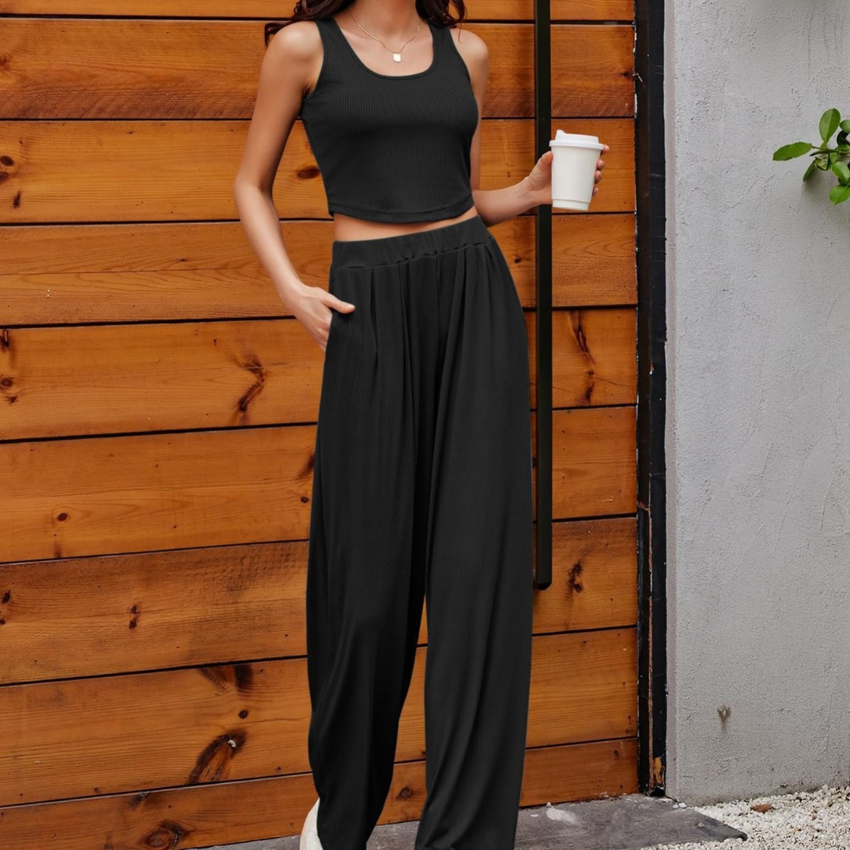 Traje deportivo de ocio de todo fósforo de moda europea y americana para mujer 20224 camisola de color sólido de verano pantalones anchos de dos piezas