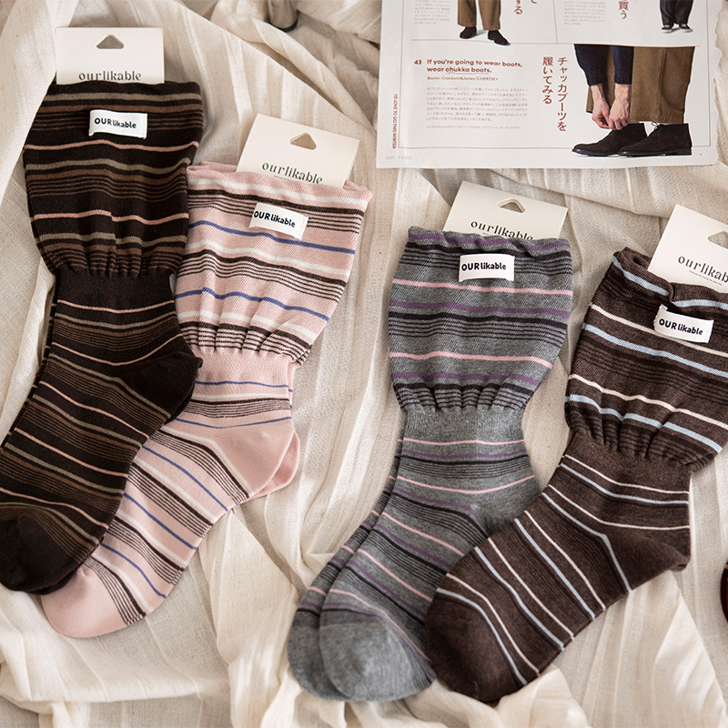 Autumn and Winter Retro Striped Color-Blocking Slouch Socks for Women with Unique Design, Flared Korean-Style Letter Patch Mid-Calf Socks