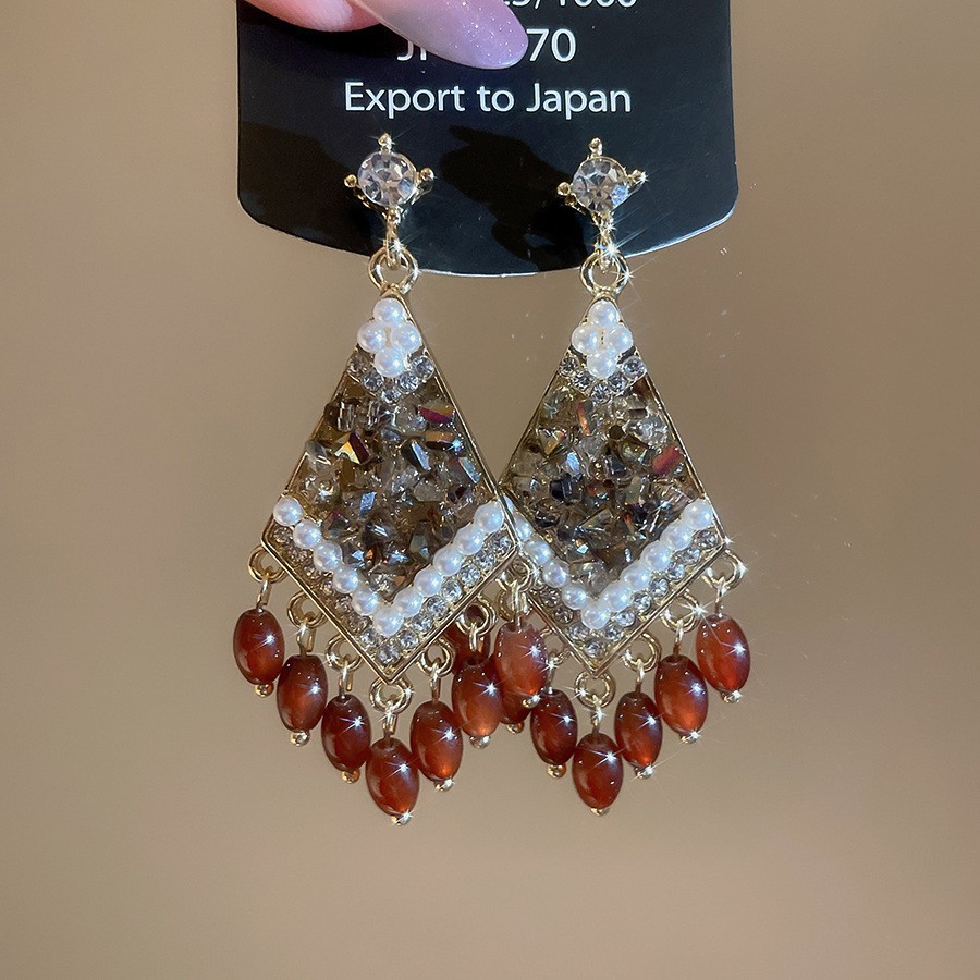 Aguja de plata con diamantes de cristal pendientes de bordilla estilo nacional pendientes de temperamento pequeño ligero lujo de alta calidad industria pesada exageración pendientes