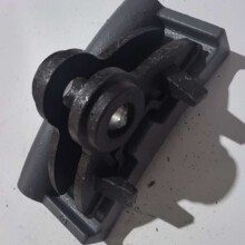 矿用电机车配件铸铁闸瓦托闸瓦制动块装置7-8-10T闸瓦块分体销子