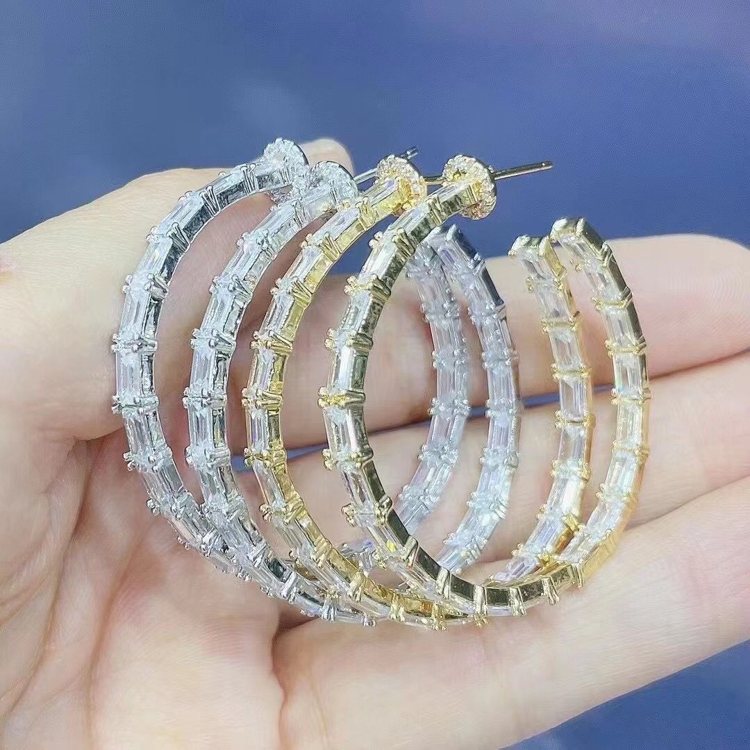 11g Weight Zircon Inlay Material Fashion Round Plating Copper Zircon Copper Earrings