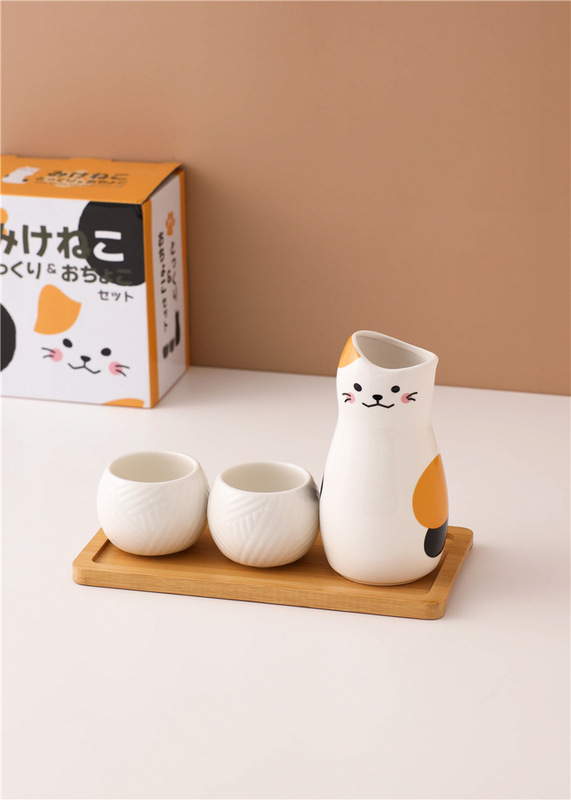 日本に輸出オリジナルボックス猫酒瓶酒カップ日本式ワインディスペンサー家庭用酒カップセラミックワインセット|undefined