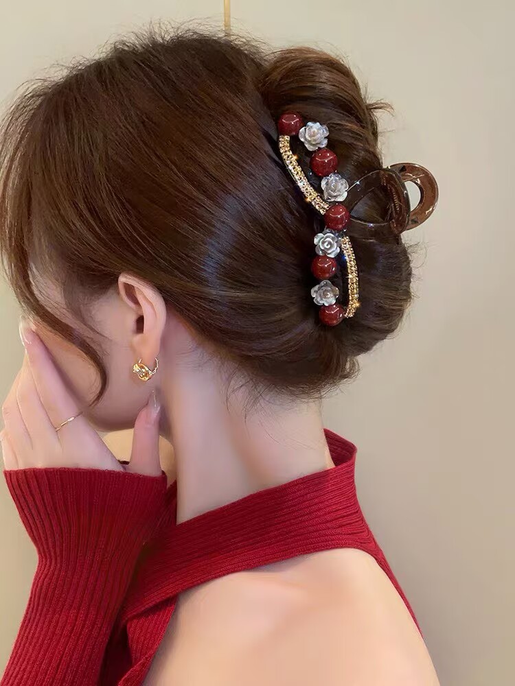 2026秋冬ミンクファー毛皮ヘアクリップ、高級感のある後頭部用大型シャーククリップ、ハート型キラキラ輝くダイヤモンド付き毛皮ヘアクリップ