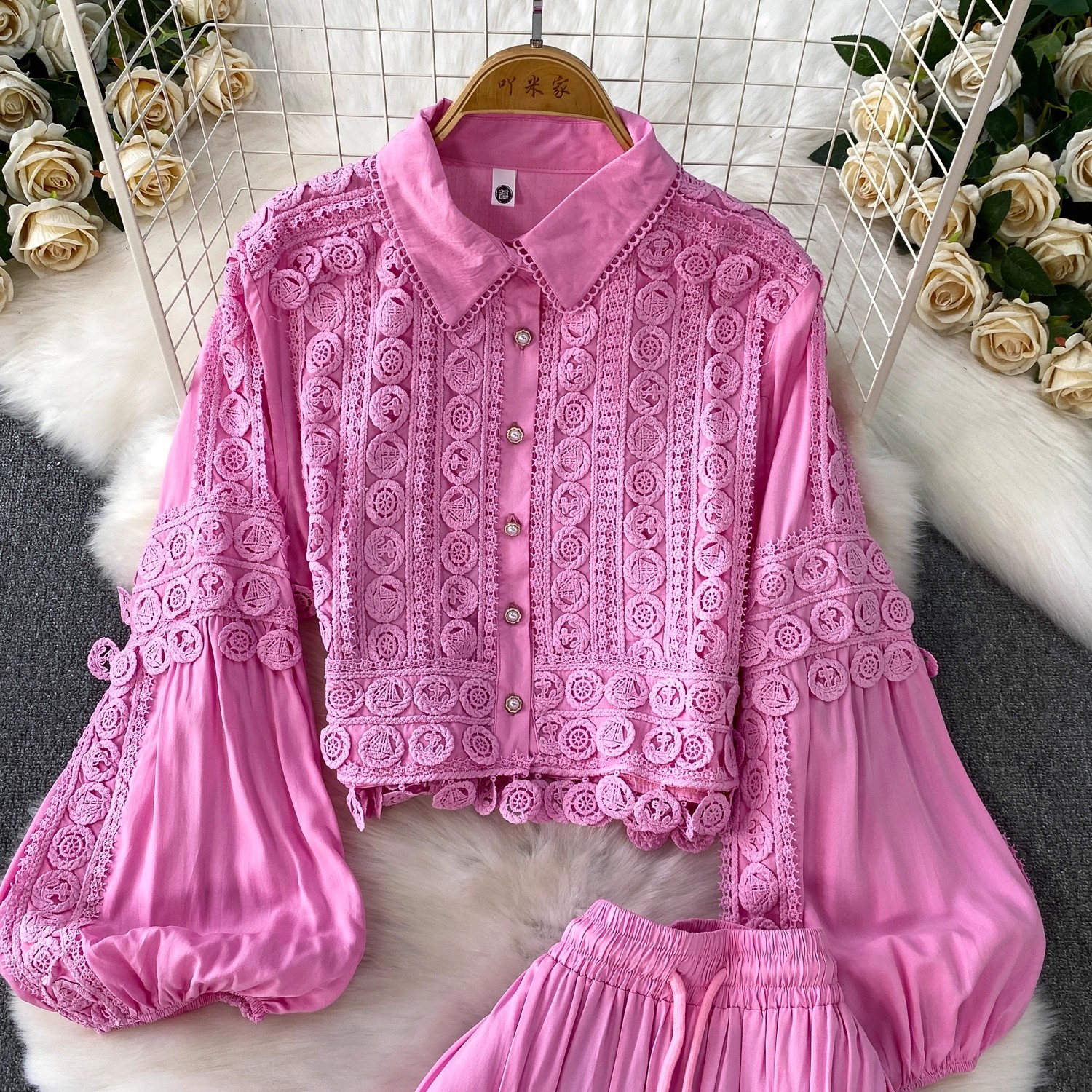 Elegantes Damen Zweiteiler Set Rosa Spitzenbluse Mit Rock_voghion.com