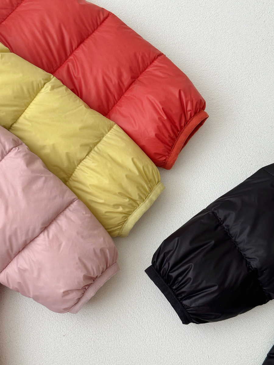 2023 nuevo medio-longitud ligera chaqueta de invierno casual pato blanco abajo ropa para niños y niñas abrigo al por mayor