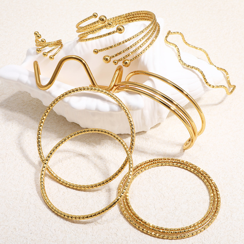 Cross-Border Gypsophila Titanium Steel Bracelet, Light Luxury and High-End Stainless Steel European and American Style Bamboo Bracelet, Simple and Fashionable Hand Jewelry