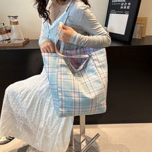 �nϵ�p�沼���������ذ�Ů�����������μ��ͨ�ڌW�����e��