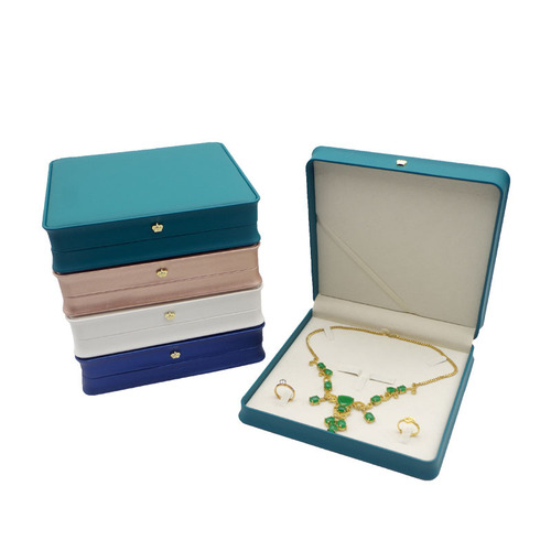 Crown-Style Jewelry Box with Pearl Necklace Compartment, Creative Waist-Tightening Design for Jewelry Pendants and Sets