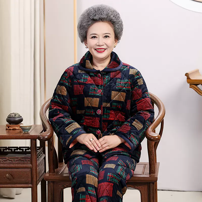 时尚中老年加厚大码保暖妈妈装秋冬法兰绒加绒家居服女工厂批发