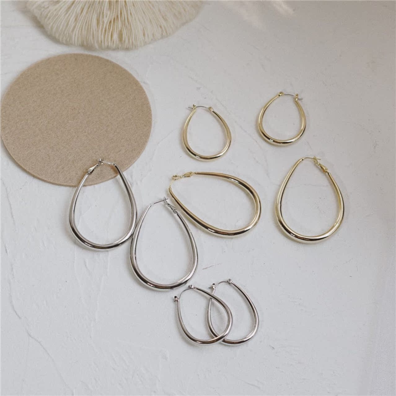 Retro Fashion Water Drop Circle Earrings display picture 4