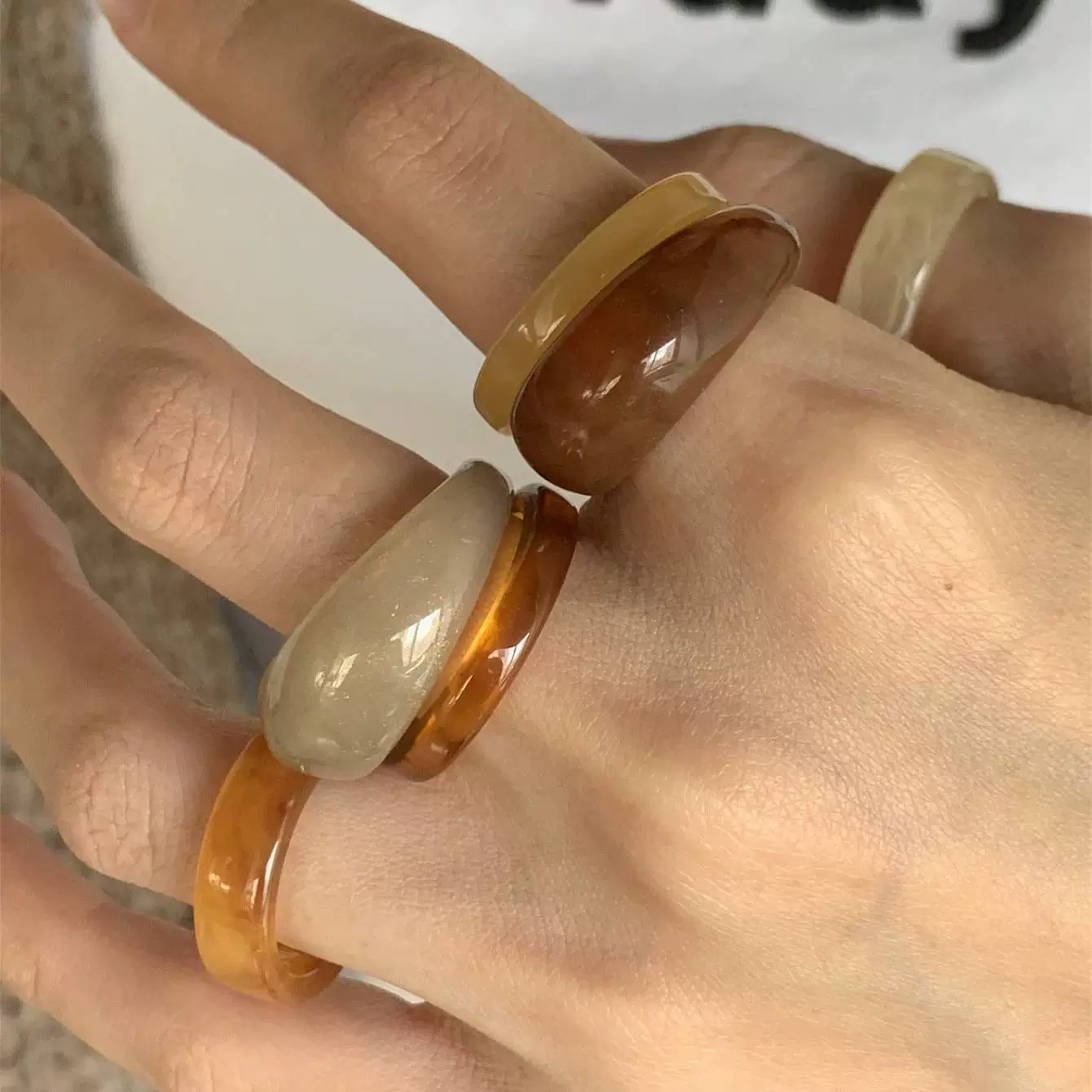 Кольцо (Korea ACC) Acrylic One-Size Chunky Ring для указательного пальца, цветной мраморный узор