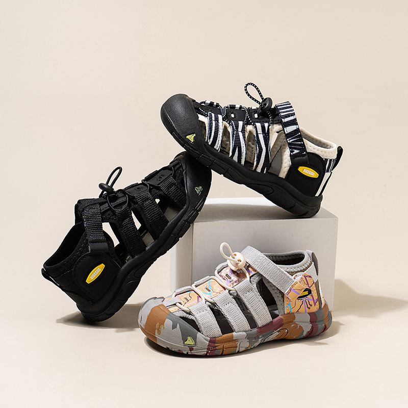 Baotou Boys' Water Sandals 2026 Summer New Style Girls' Water Shoes Non-Slip Lightweight Outdoor Children's Hiking Shoes