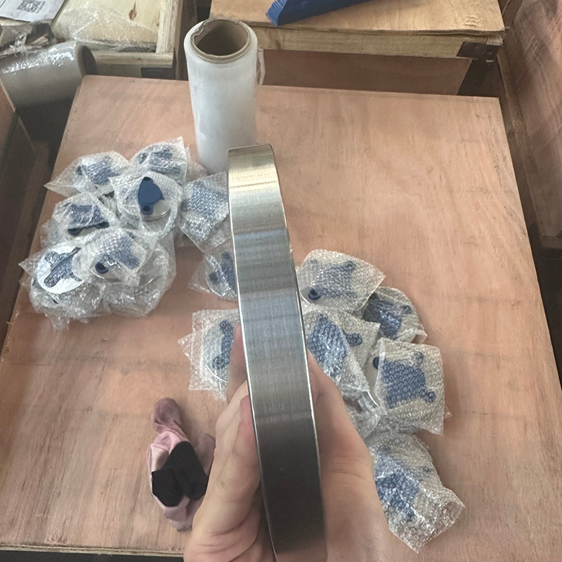 HG/T20592��ʽƽ�����������������304/316L˫����زĹܵ�