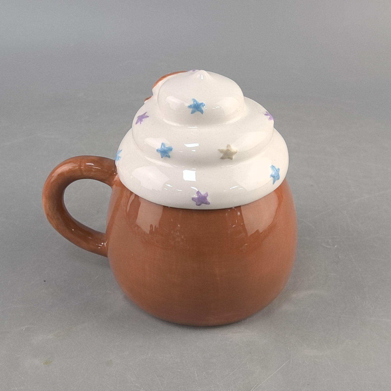 Navidad de cerámica personalizada transfronteriza encantadora taza de helado de ciervo artesanía de cerámica de alto valor de la cara taza acompañante regalo